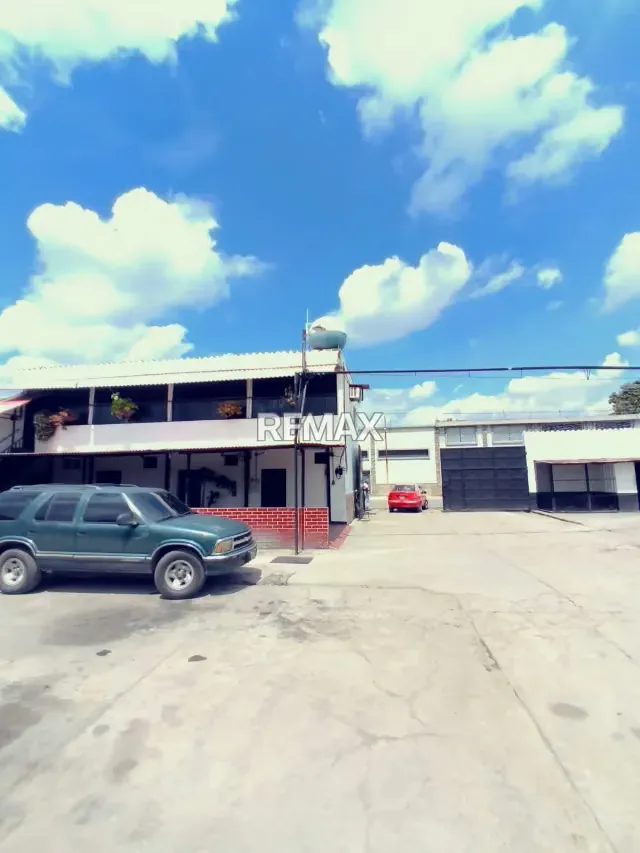 EN VENTA AMPLIO GALPON -TALLER DE TRANSPORTE EN SANTA ROSA - 5