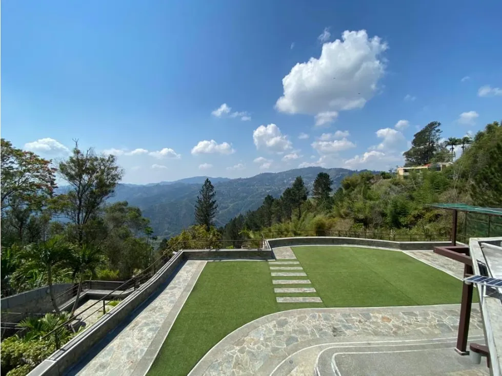 Se vende casa 1700m² 4h+2s/6b+2s/8e Los Guayabitos - 2