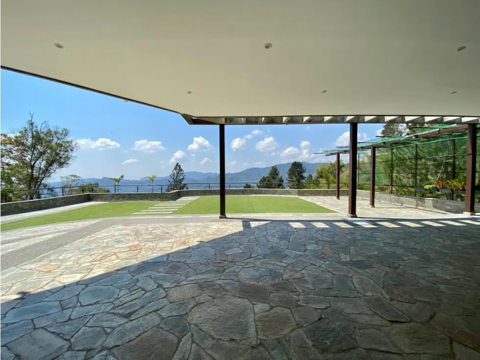 Se vende casa 1700m² 4h+2s/6b+2s/8e Los Guayabitos - 4