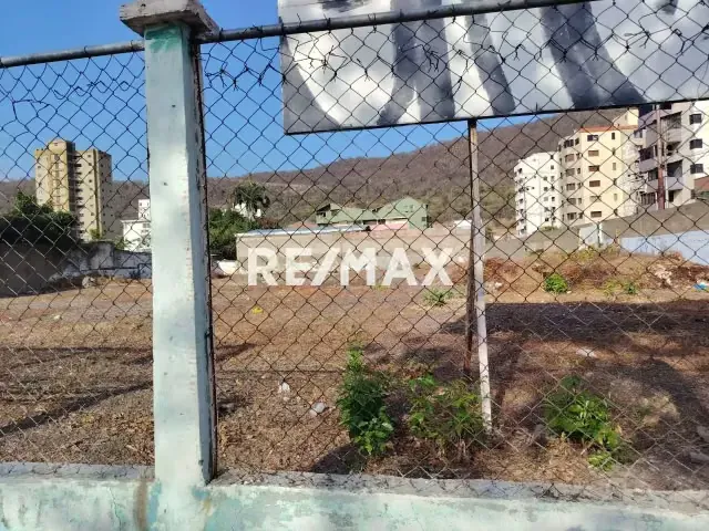 OFRECE EN VENTA ​ ¡EL TERRENO QUE TU PROYECTO NECESITA!