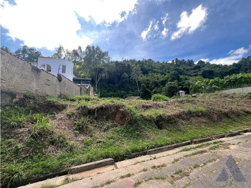 Vendo terreno 1836m2 Cerro Verde 8481 - 4