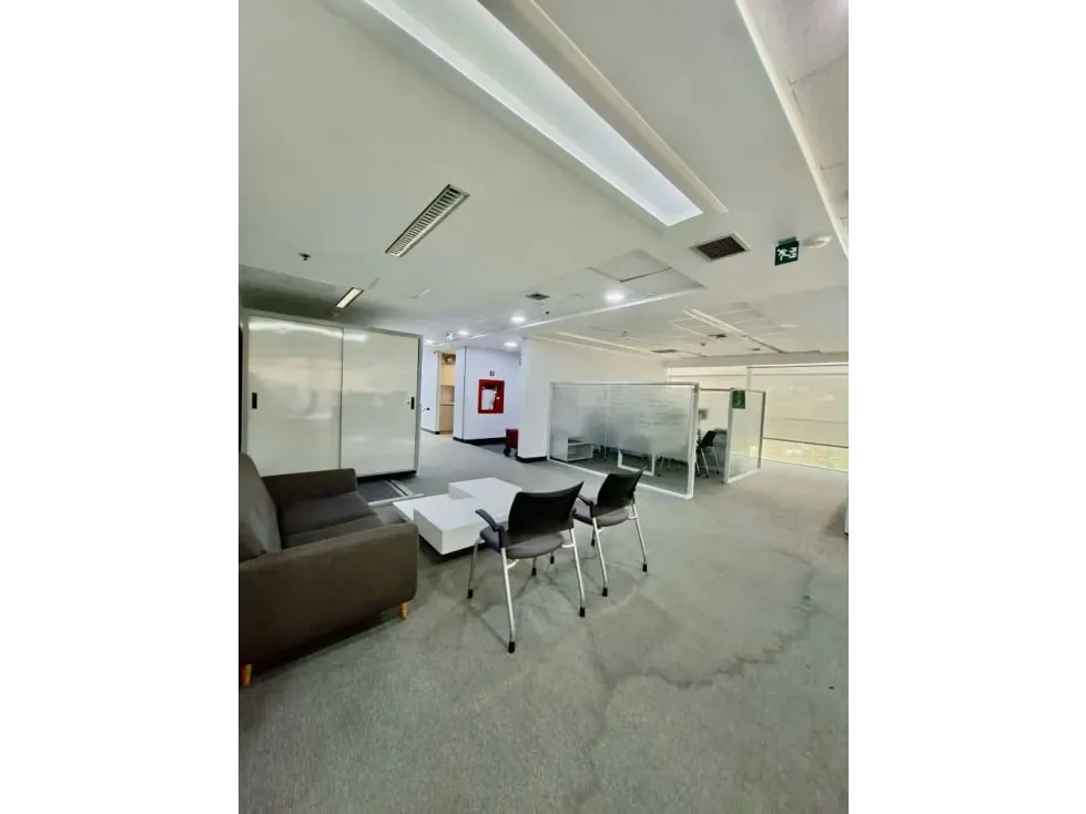 Se vende / alquila oficina 868m2 Macaracuay - 13