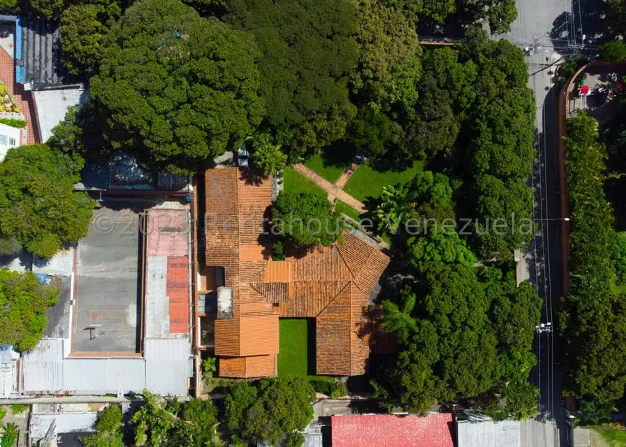 Casa (Duplex) en Venta en Los Chorros, Distrito Metropolitano - 2