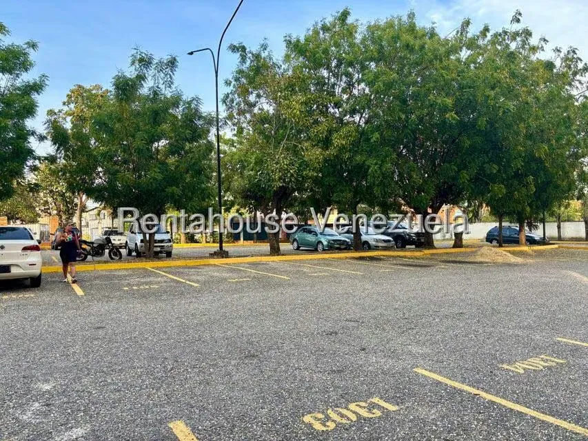 Apartamento (1 Nivel) en Alquiler en Nueva Segovia, Lara - 11