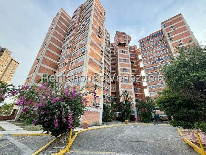 Apartamento (1 Nivel) en Alquiler en Nueva Segovia, Lara - 12