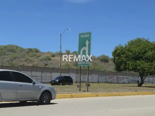 OPORTUNIDAD DE INVERSIÓN: TERRENO CON POTENCIAL PARA PROYECTO RESIDENCIAL - 12