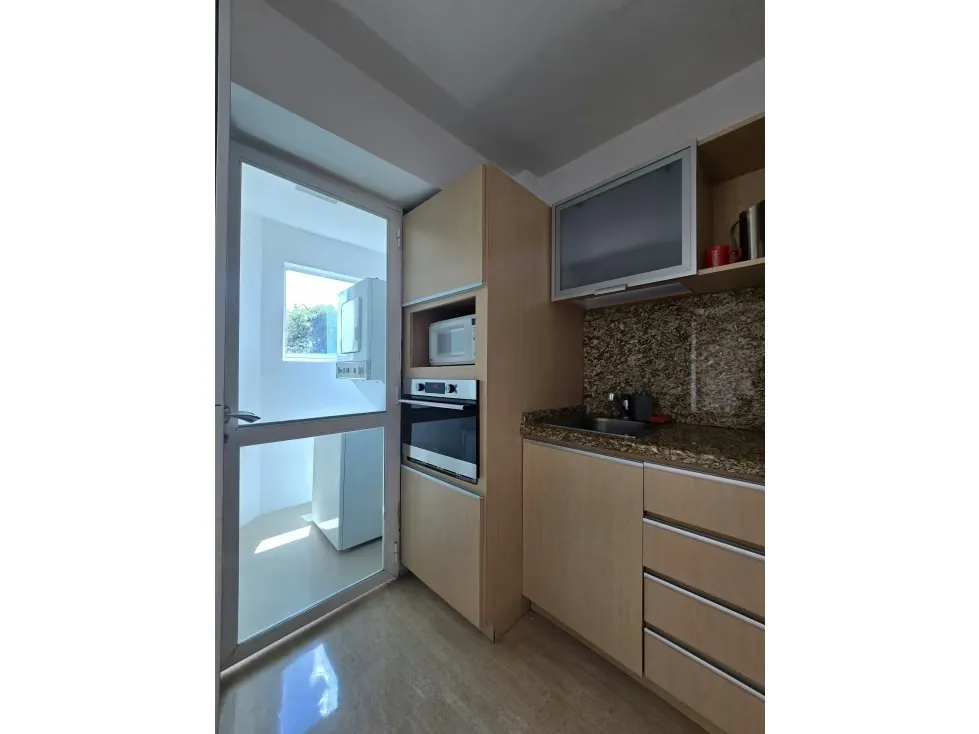 APARTAMENTO EN ALQUILER 65 M2 - URB EL ROSAL - 4