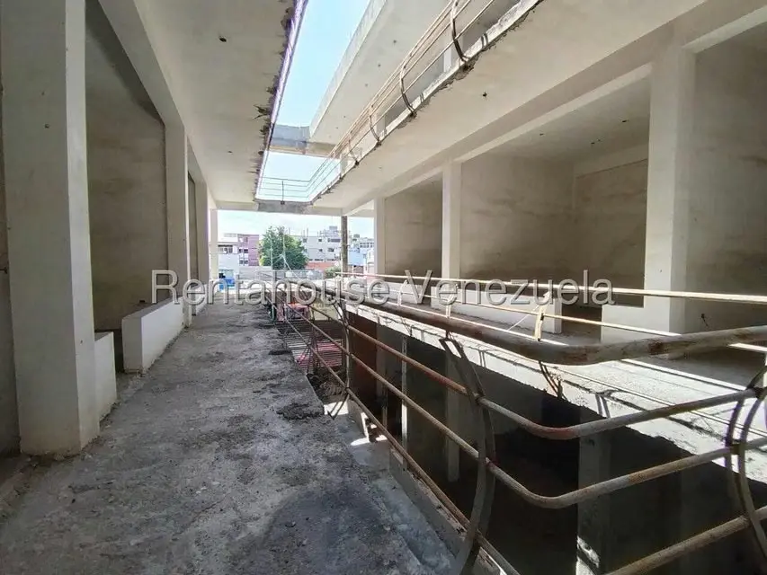 Local Comercial en Venta en Centro, Lara - 11