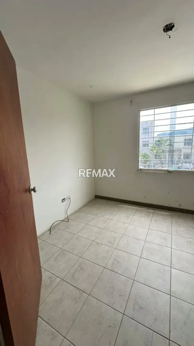 VENTA TOWNHOUSE DE 3 NIVELES, CAMINOS DE TARABANA CABUDARE - 5