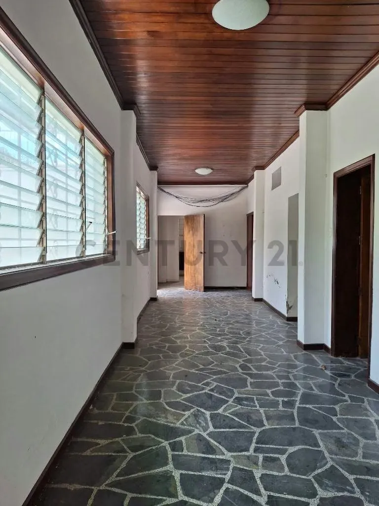Alquiler de Terreno y Casa en la Urbanización Altamira, Chacao. L.Ll - 12