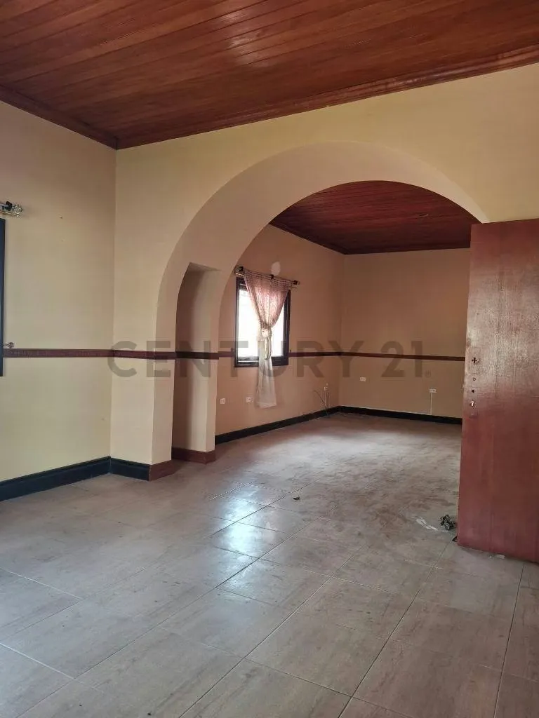 Alquiler de Terreno y Casa en la Urbanización Altamira, Chacao. L.Ll - 20
