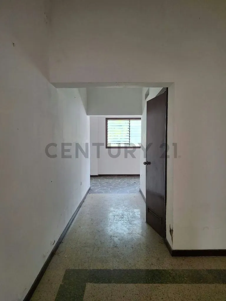 Alquiler de Terreno y Casa en la Urbanización Altamira, Chacao. L.Ll - 9