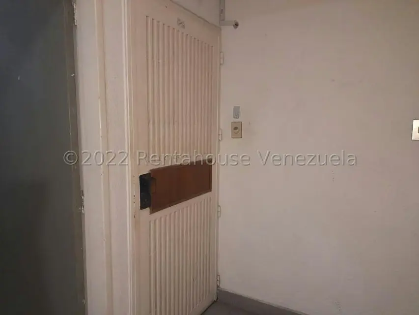 Apartamento (1 Nivel) en Venta en Zona Este, Lara - 2