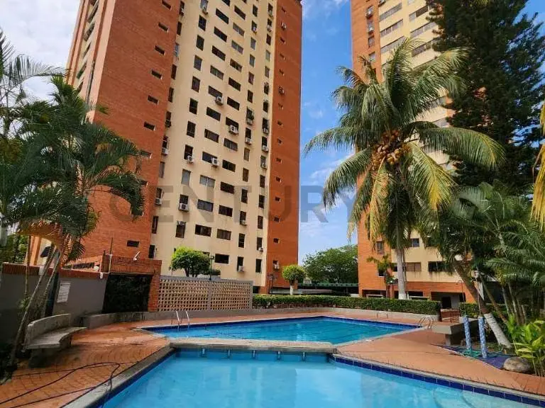 Penthouse duplex en venta en Este de Barquisimeto, para remodelar a tu gusto