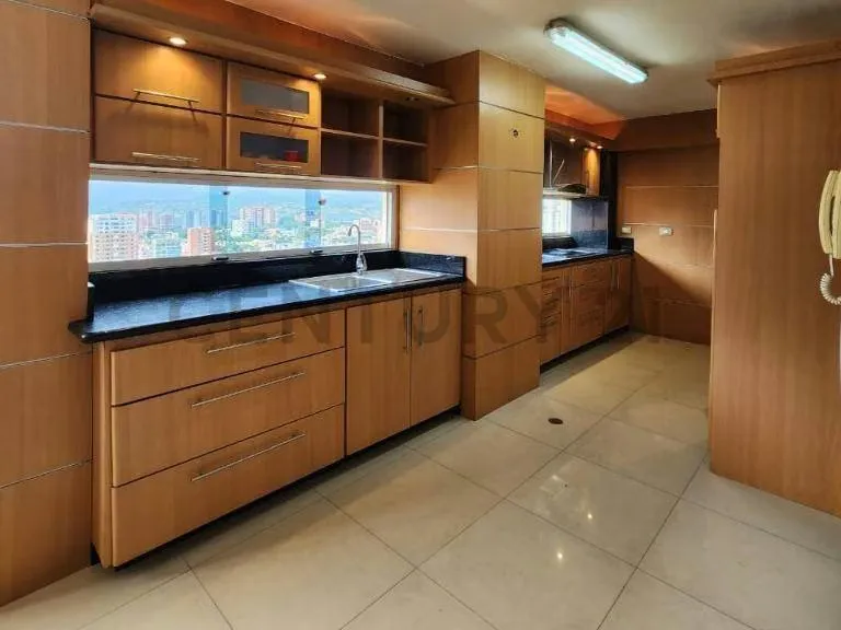 Penthouse duplex en venta en Este de Barquisimeto, para remodelar a tu gusto - 4