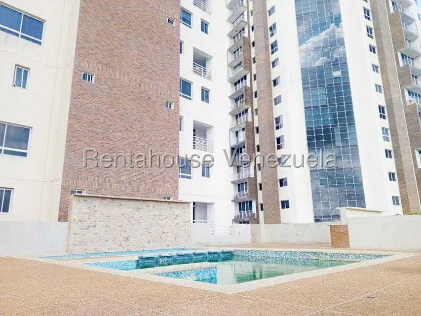 Apartamento (1 Nivel) en Venta en Triangulo del Este, Lara - 28