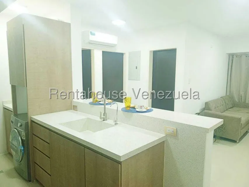 Apartamento (1 Nivel) en Venta en Triangulo del Este, Lara - 9