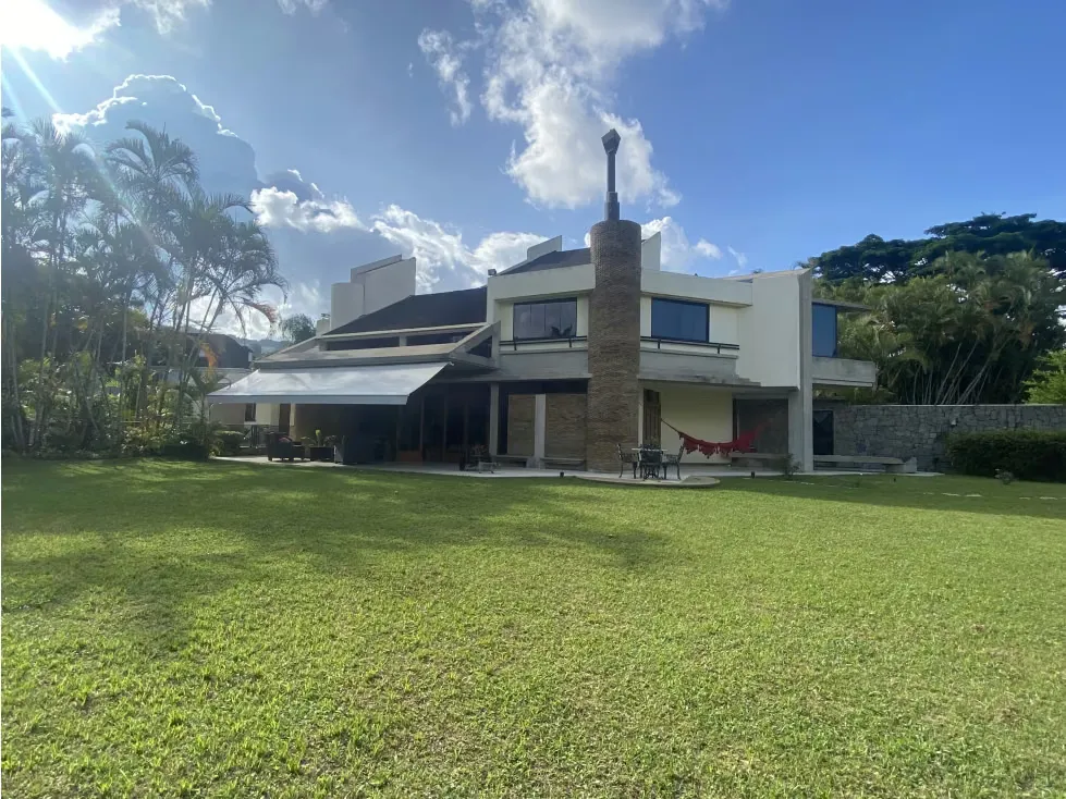 Casa en Venta en La Lagunita 5H+2S/5B+S/6PE - 7