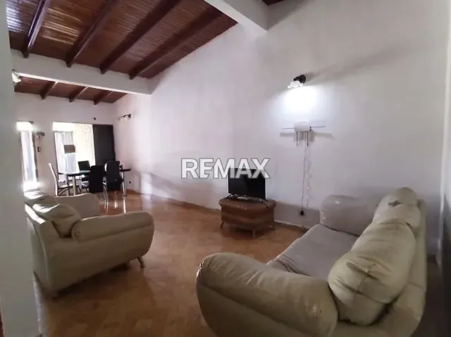 Casa en Venta – Urb. Villas del Valle - 5