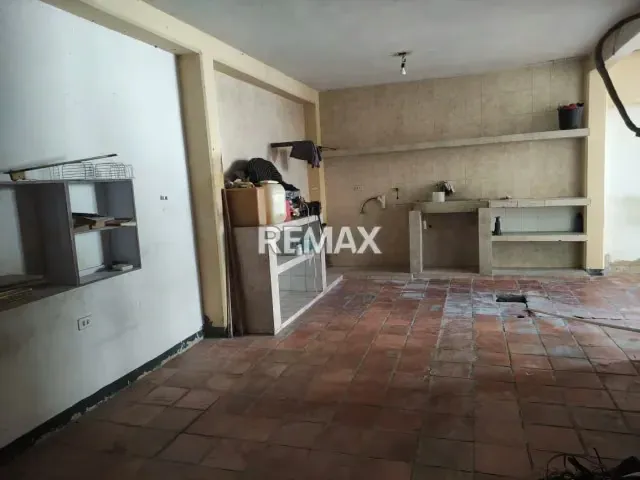 Casa en Venta – Urb. Villas del Valle - 9