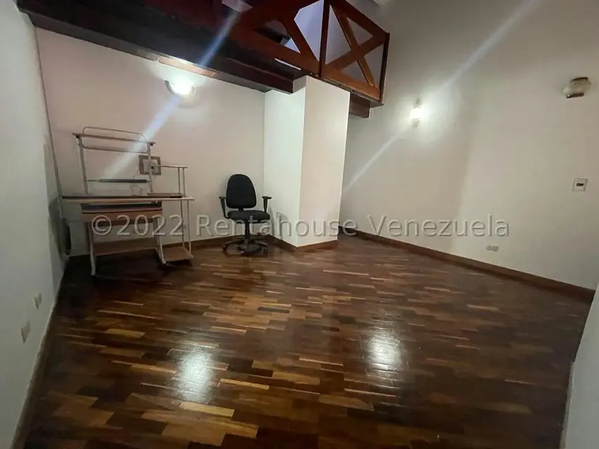 Townhouse (Duplex) en Venta en Parcelamiento Cortada del guayabo, Miranda - 39
