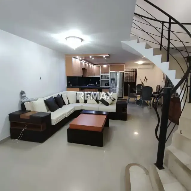 Se alquila casa en el URBANISMO TERRAZAS DE LA CASTELLANA AMOBLADA - 5