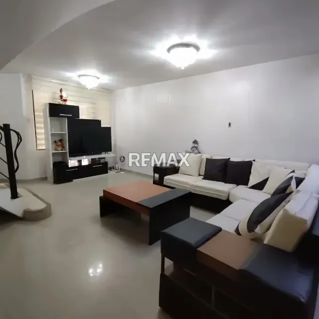 Se alquila casa en el URBANISMO TERRAZAS DE LA CASTELLANA AMOBLADA - 6
