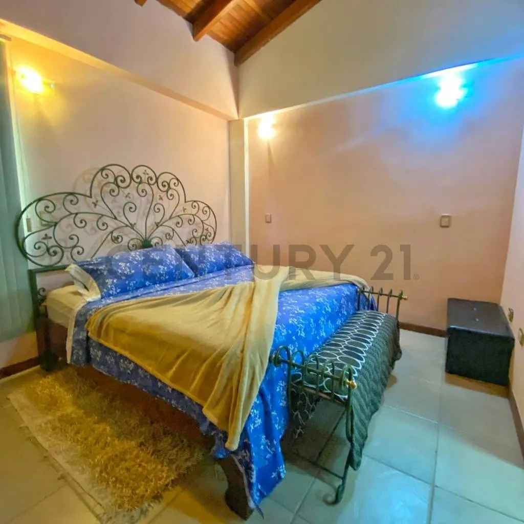 TOWNHOUSE EN LECHERÍA: EXCLUSIVIDAD Y ACCESO PRIVADO A LA PLAYA - 13