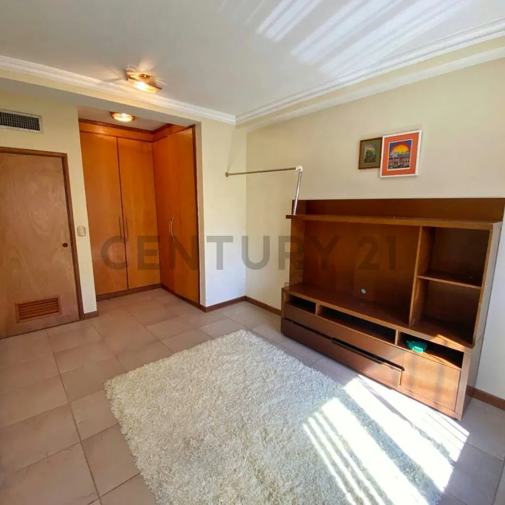 TOWNHOUSE EN LECHERÍA: EXCLUSIVIDAD Y ACCESO PRIVADO A LA PLAYA - 17