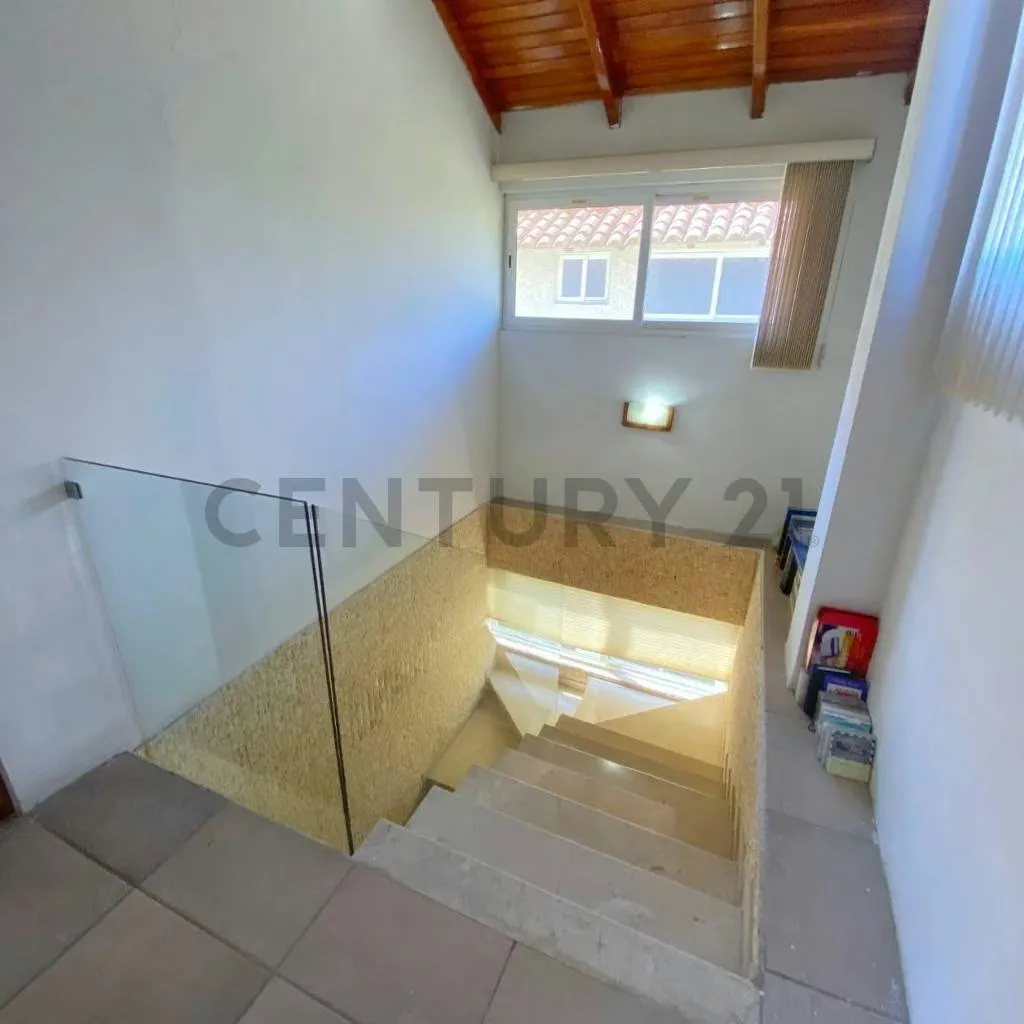 TOWNHOUSE EN LECHERÍA: EXCLUSIVIDAD Y ACCESO PRIVADO A LA PLAYA - 22