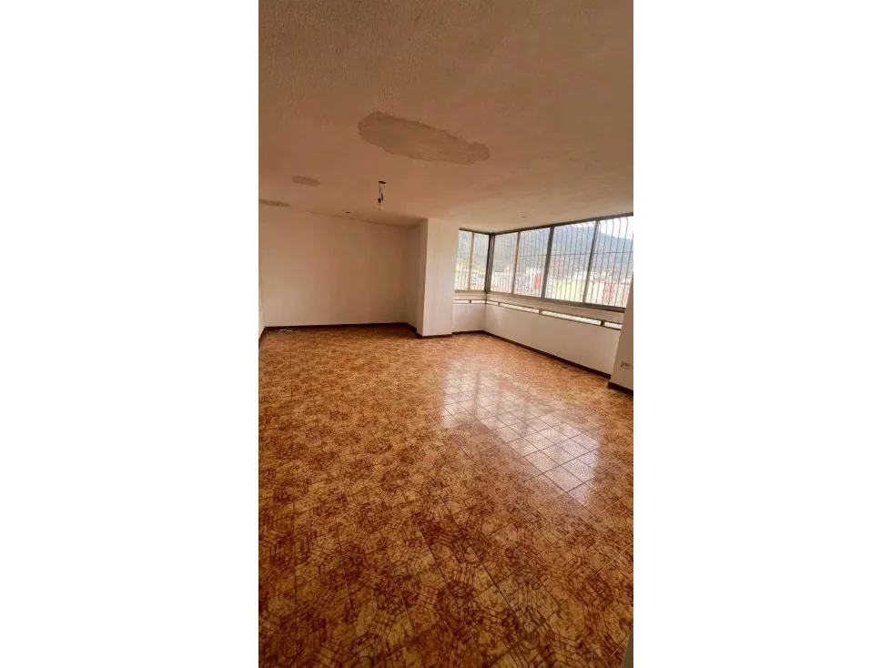 Apartamento de 136m2 en Montalban II (Para remodelar) No crédito - 2