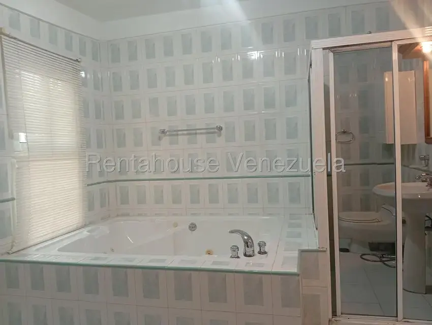 Casa (1 Nivel) en Alquiler en Tamare, Zulia - 14