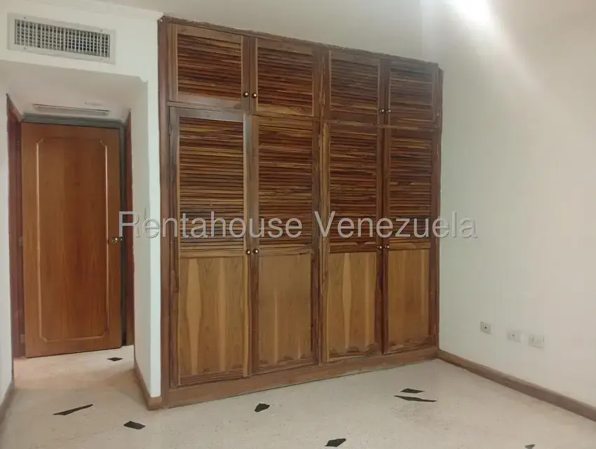 Casa (1 Nivel) en Alquiler en Tamare, Zulia - 16