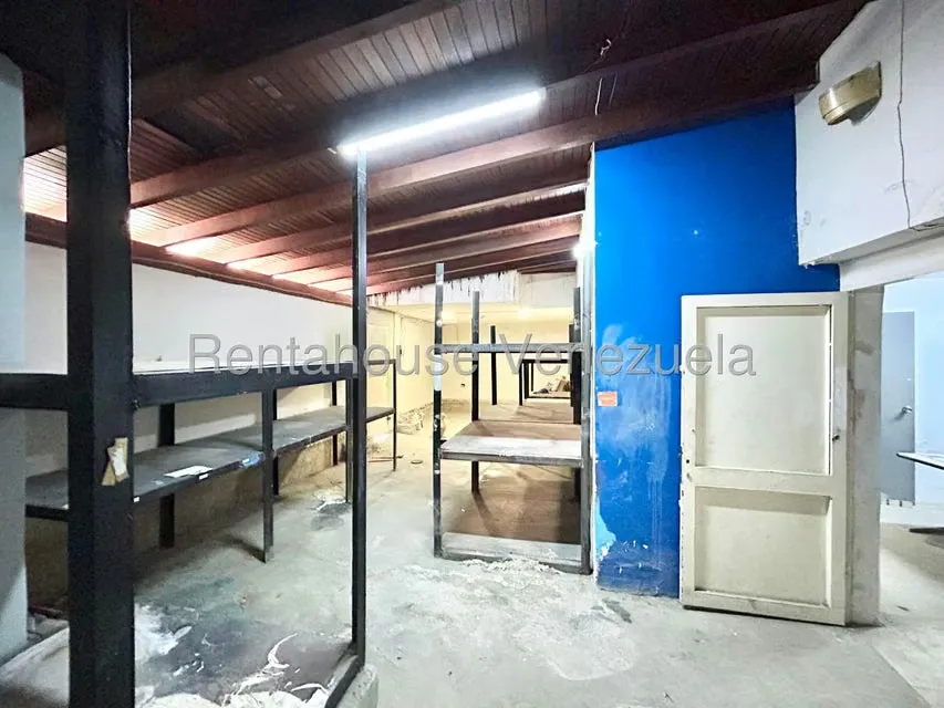 Casa (1 Nivel) en Alquiler en Chuao, Distrito Metropolitano - 15