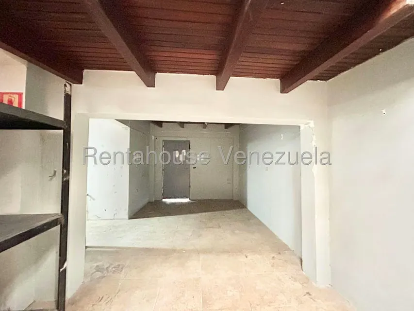 Casa (1 Nivel) en Alquiler en Chuao, Distrito Metropolitano - 18