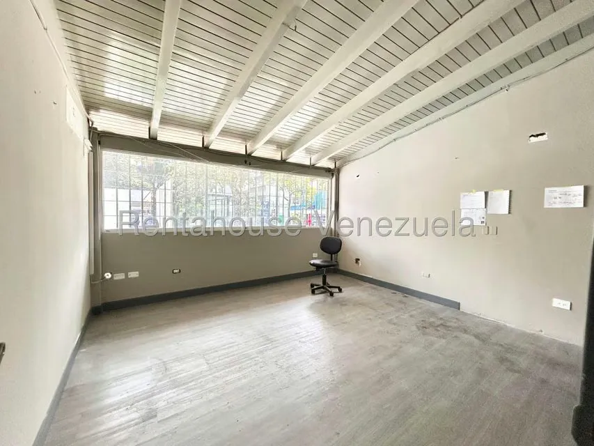 Casa (1 Nivel) en Alquiler en Chuao, Distrito Metropolitano - 21
