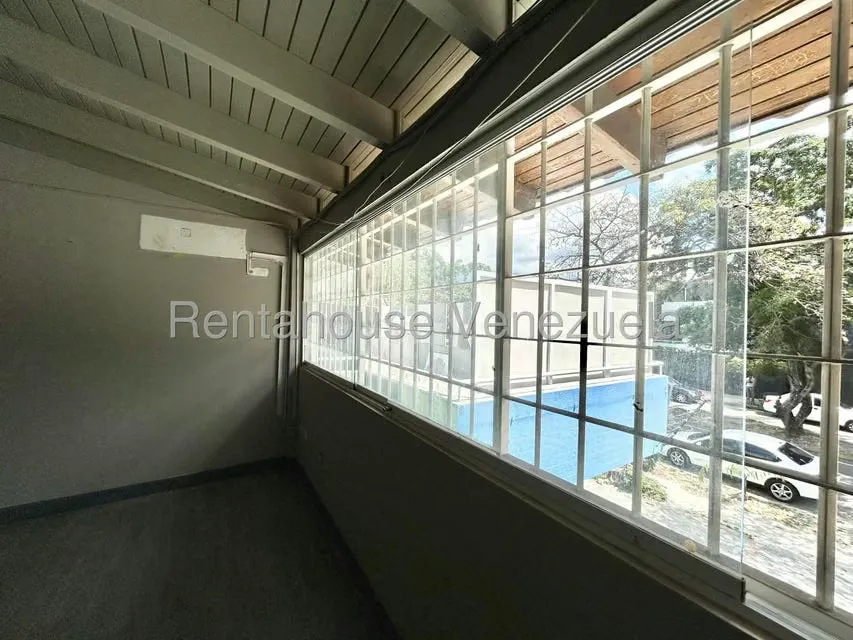 Casa (1 Nivel) en Alquiler en Chuao, Distrito Metropolitano - 22