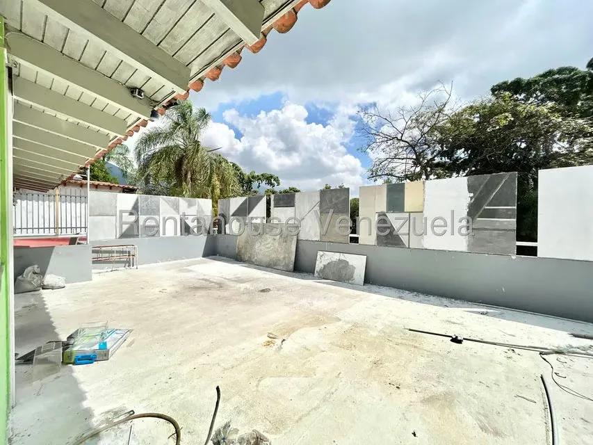 Casa (1 Nivel) en Alquiler en Chuao, Distrito Metropolitano - 29