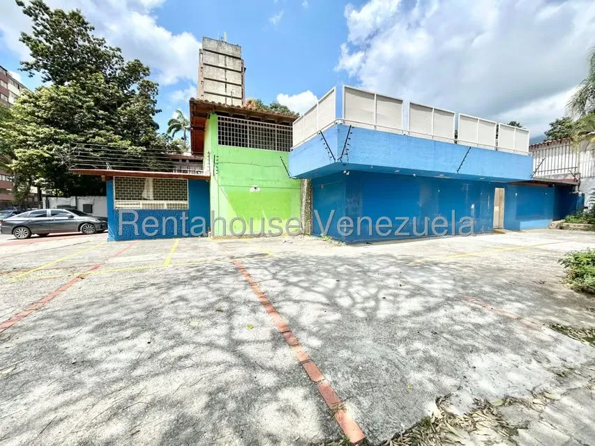 Casa (1 Nivel) en Alquiler en Chuao, Distrito Metropolitano - 40