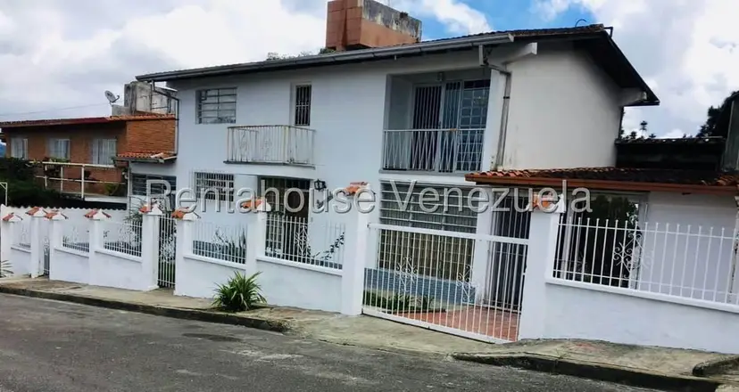 Casa (Multipes Niveles) en Venta en Cerro Alto, Miranda