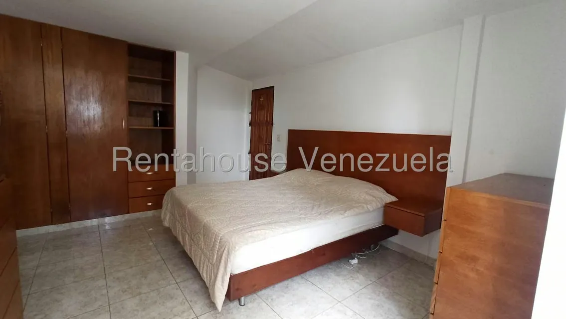 Casa (Multipes Niveles) en Venta en Cerro Alto, Miranda - 38