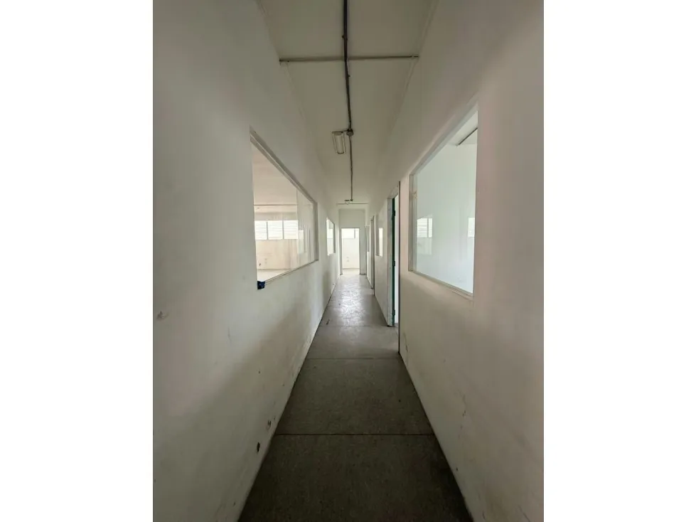 Se alquila piso industrial 600m2 El Llanito 6098 - 3