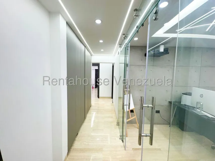 Apartamento (1 Nivel) en Venta en Las Mercedes, Distrito Metropolitano - 17