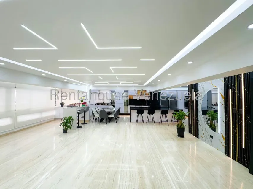 Apartamento (1 Nivel) en Venta en Las Mercedes, Distrito Metropolitano - 2