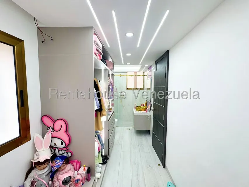 Apartamento (1 Nivel) en Venta en Las Mercedes, Distrito Metropolitano - 31
