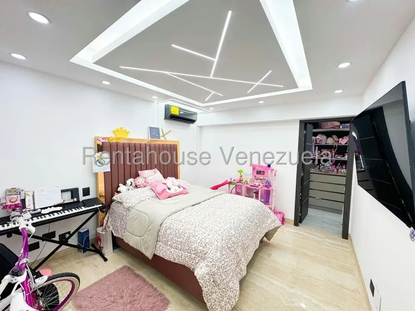 Apartamento (1 Nivel) en Venta en Las Mercedes, Distrito Metropolitano - 33
