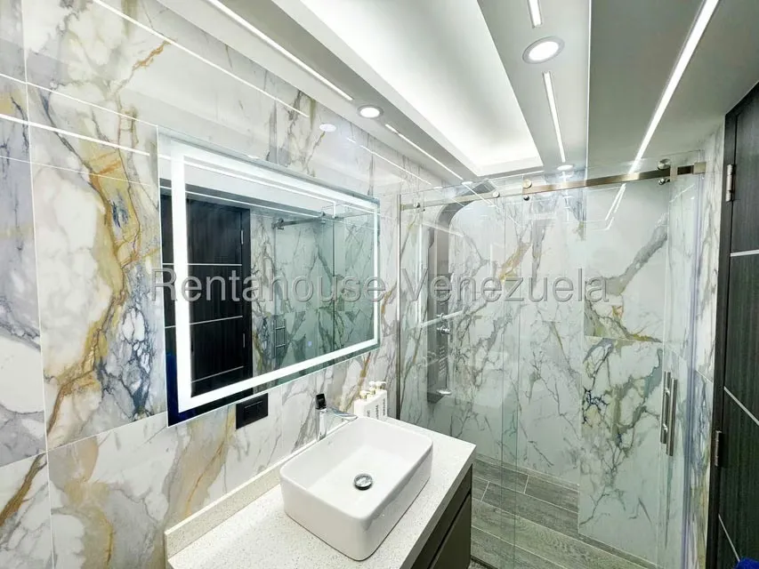 Apartamento (1 Nivel) en Venta en Las Mercedes, Distrito Metropolitano - 38
