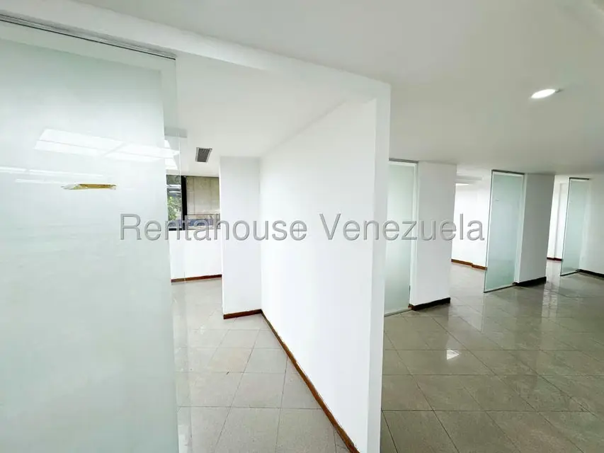 Local Comercial en Alquiler en Chacao, Distrito Metropolitano - 17