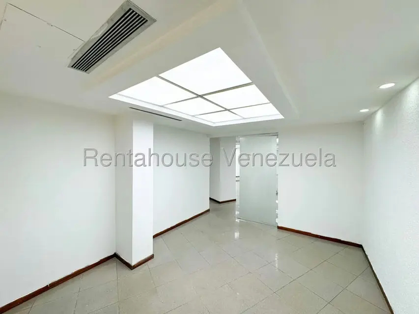 Local Comercial en Alquiler en Chacao, Distrito Metropolitano - 19