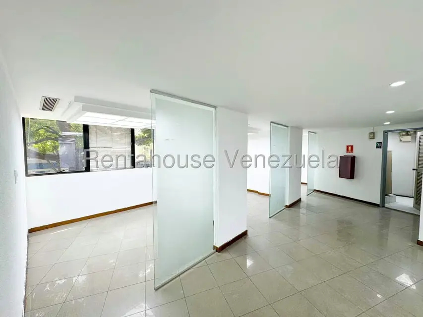 Local Comercial en Alquiler en Chacao, Distrito Metropolitano - 21